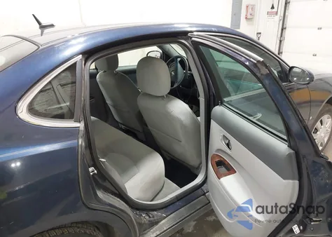 2007 Buick Lacrosse Cx z USA, uszkodzony, nr VIN 2G4WC582171107623